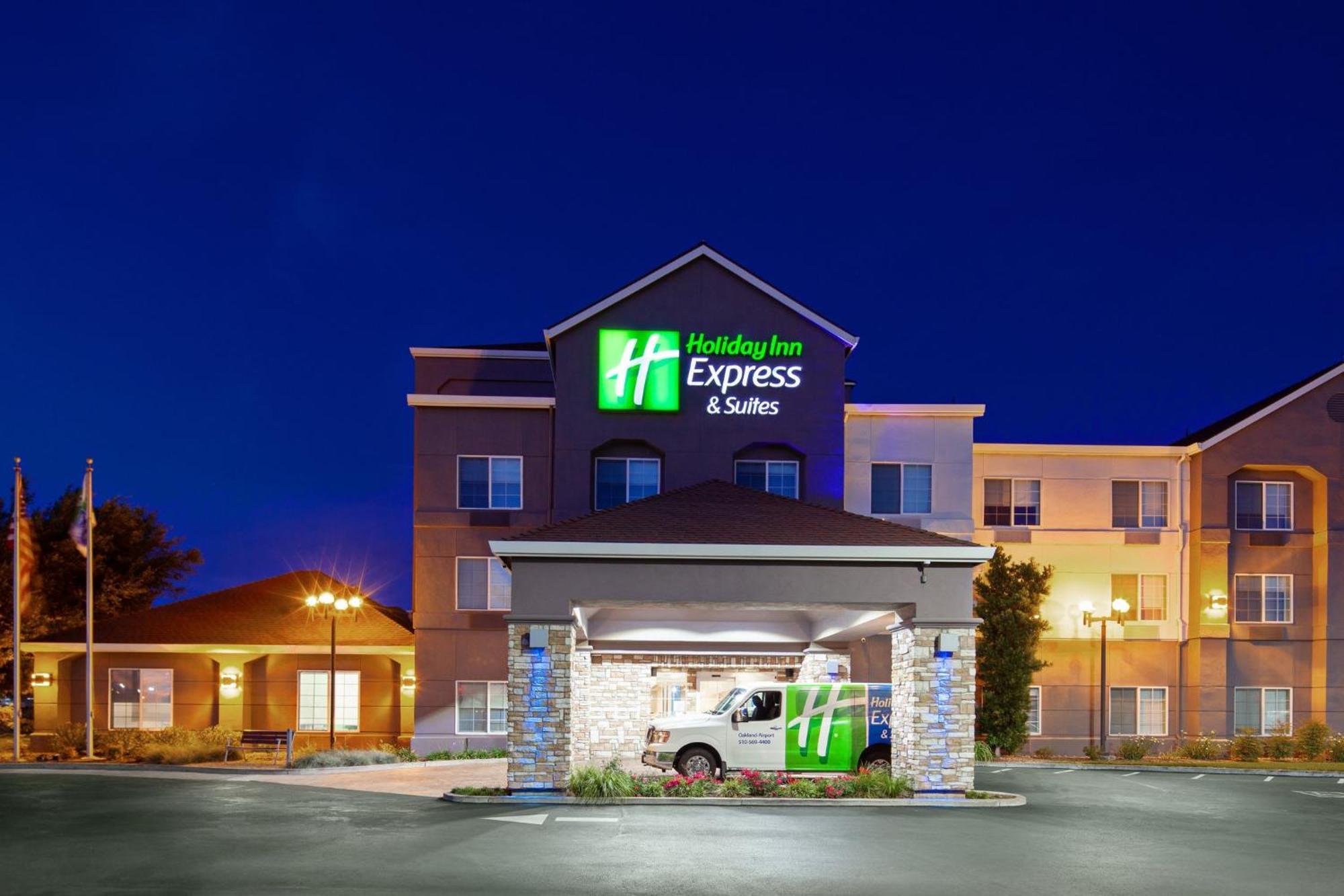 Express & - Airport By Ihg 3* Oakland