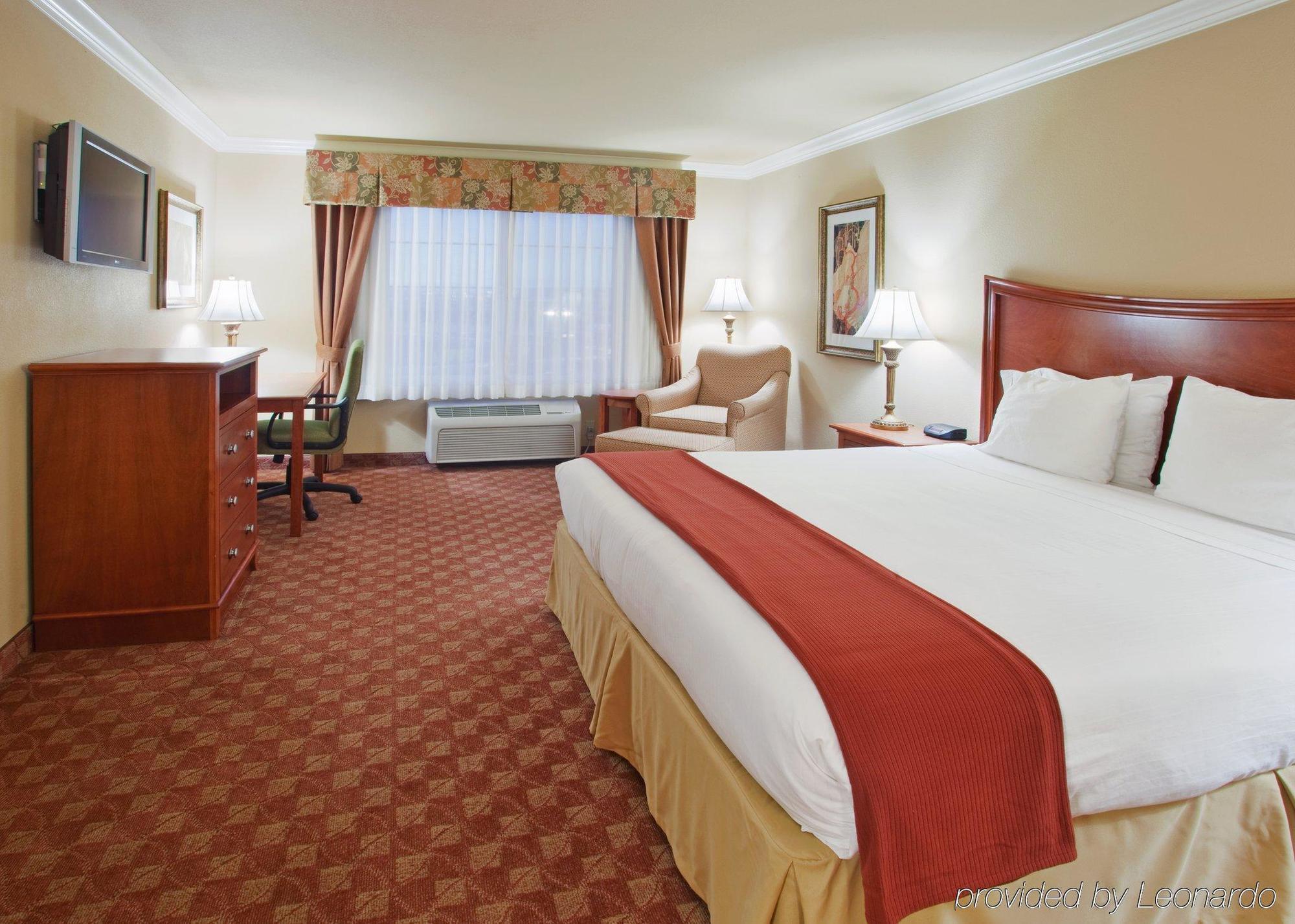 Express & - Airport By Ihg Oakland