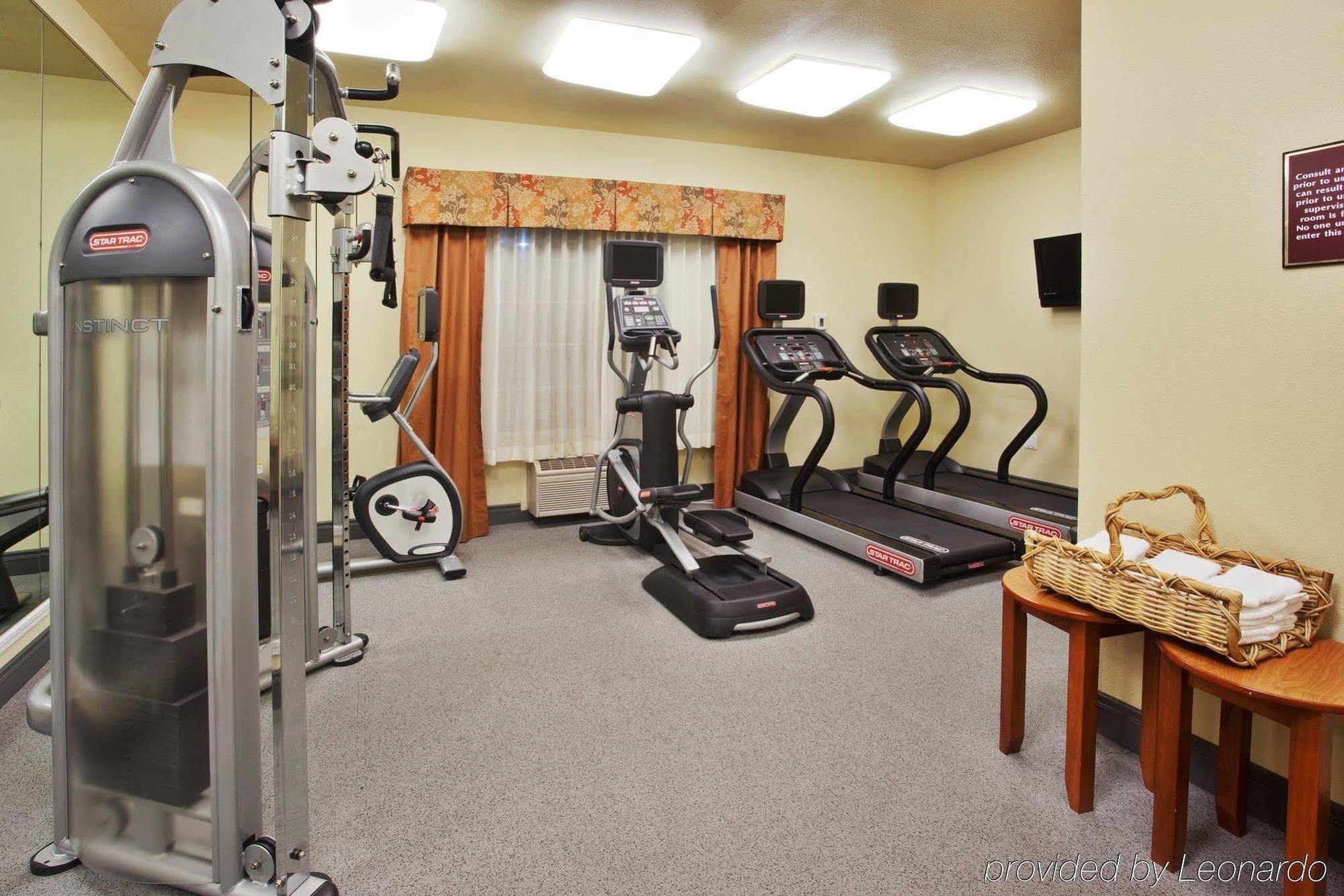Express & - Airport By Ihg Hotel 3*