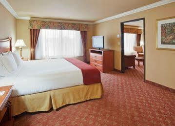 Express & - Airport By Ihg Hotel Oakland